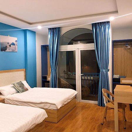 Santorini House And Coffee Hotel Da Nang Exterior photo