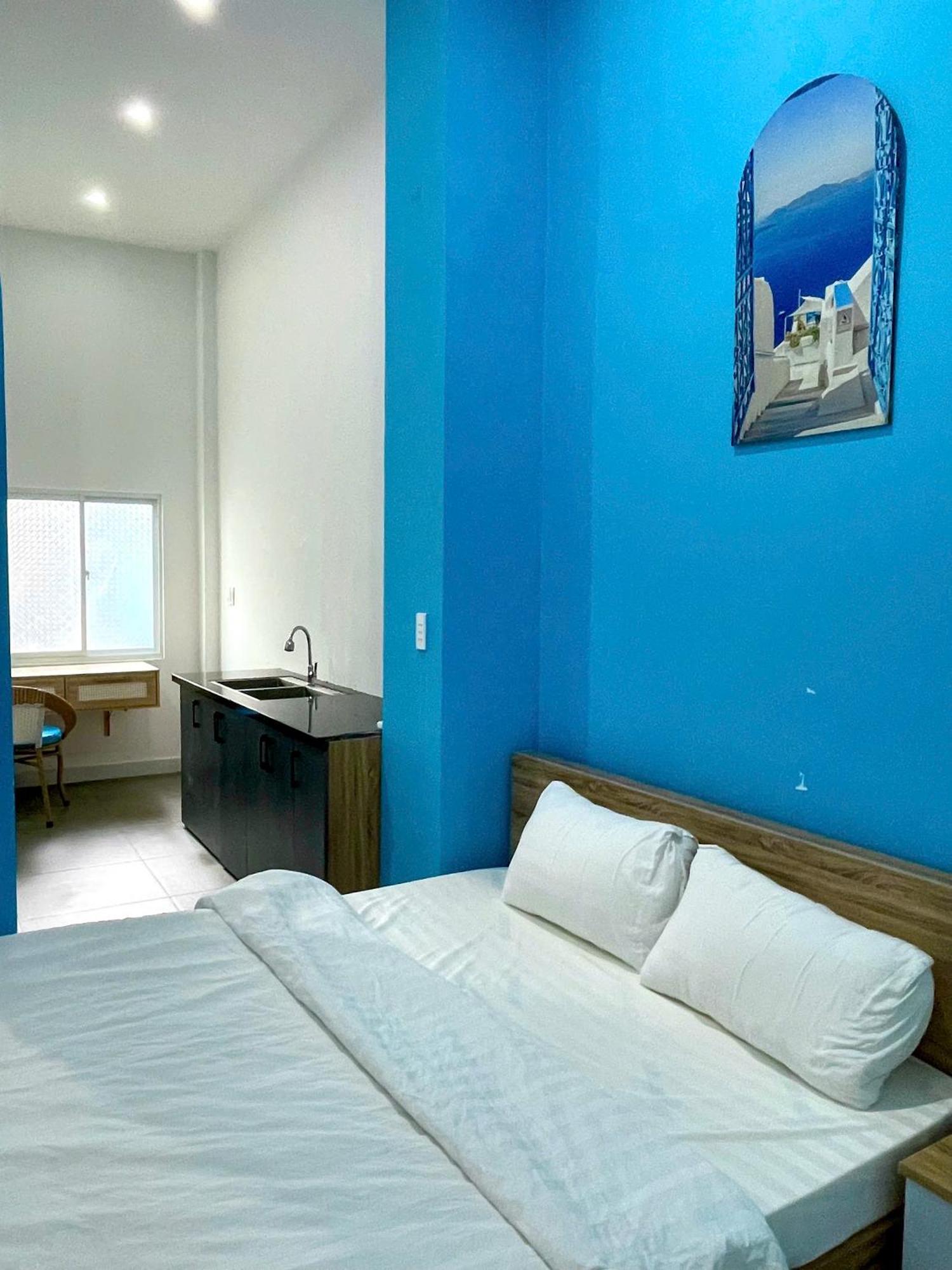 Santorini House And Coffee Hotel Da Nang Exterior photo