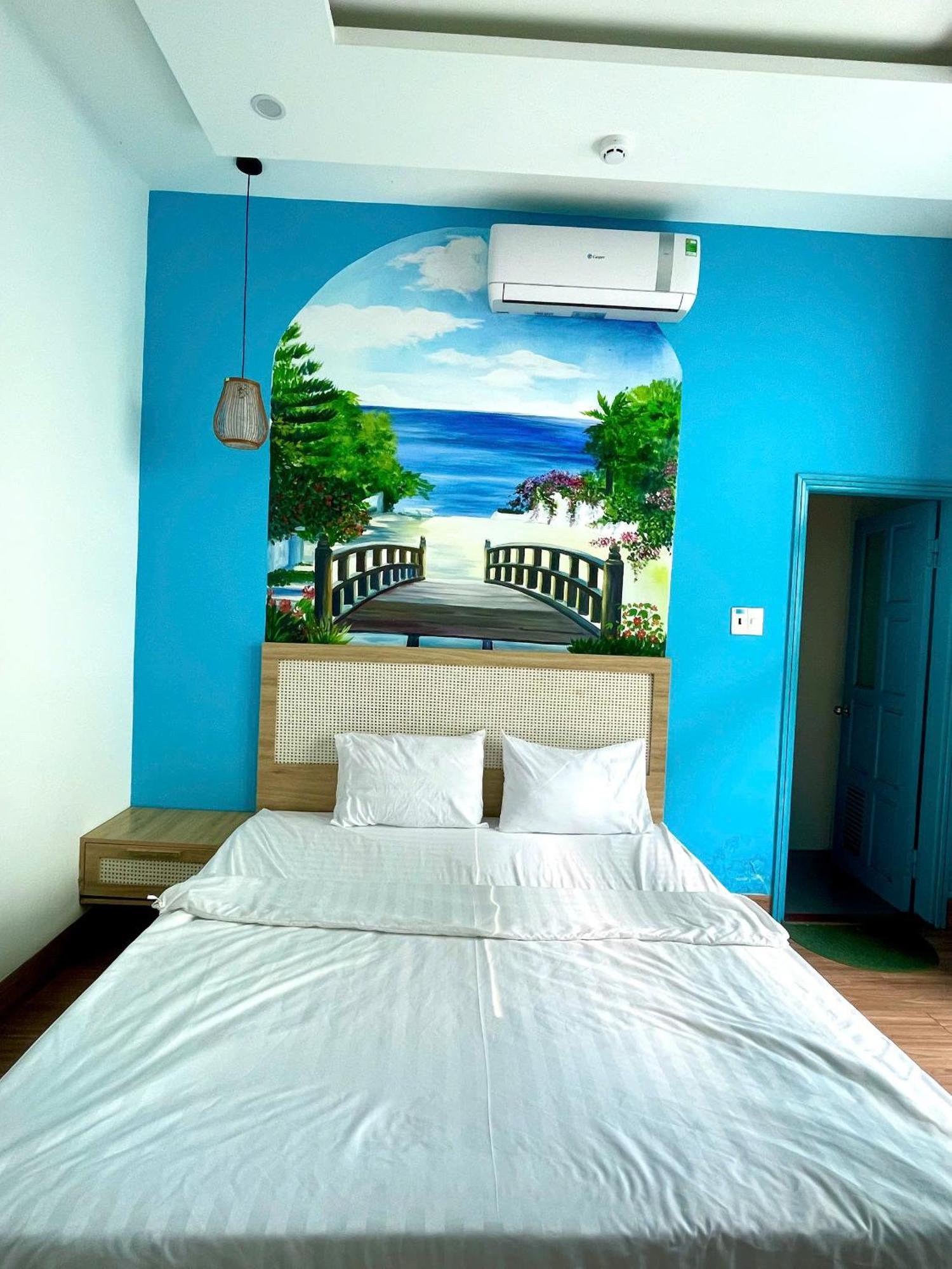 Santorini House And Coffee Hotel Da Nang Exterior photo
