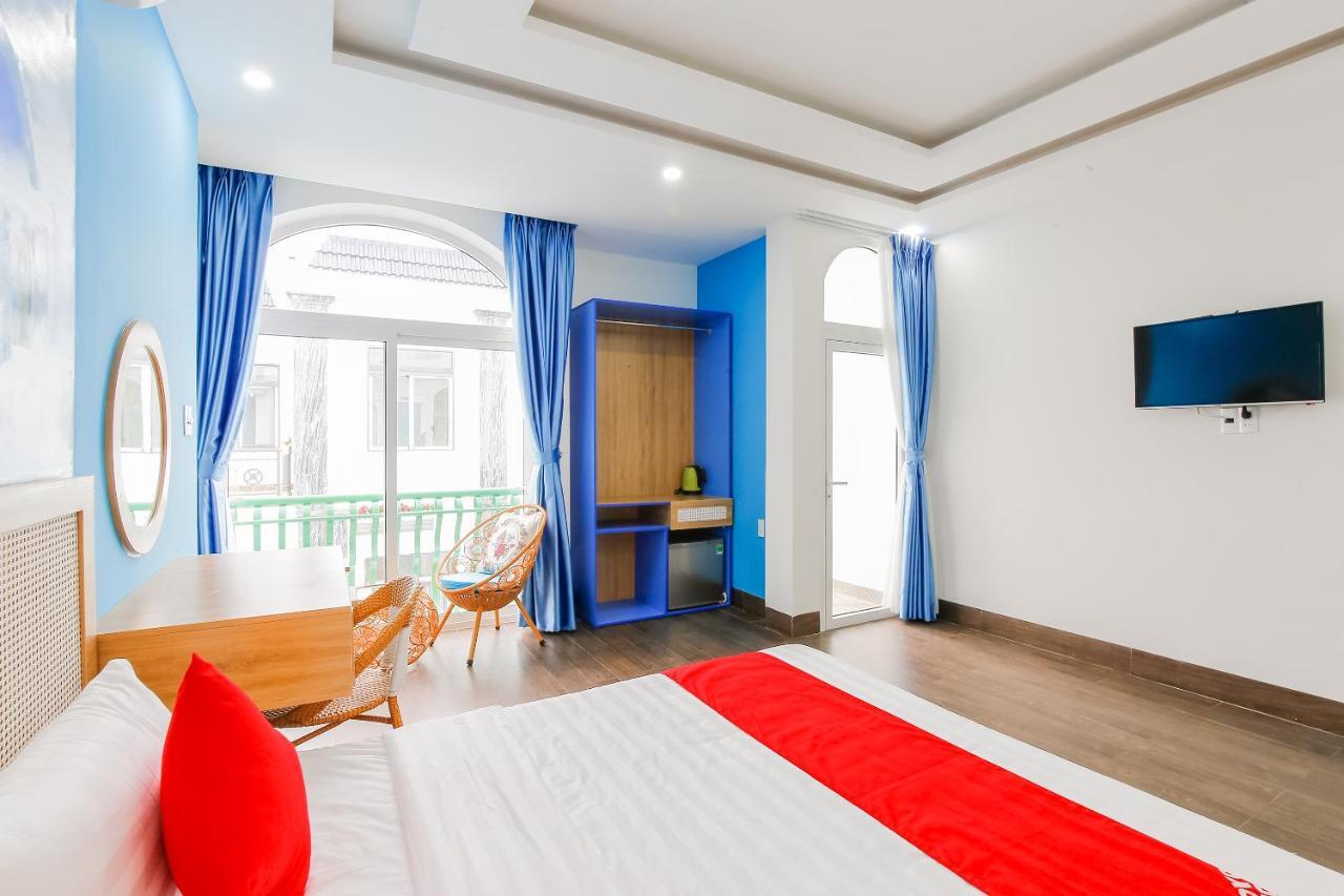 Santorini House And Coffee Hotel Da Nang Exterior photo