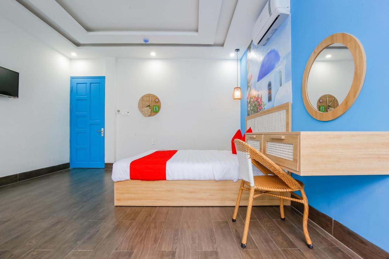 Santorini House And Coffee Hotel Da Nang Exterior photo